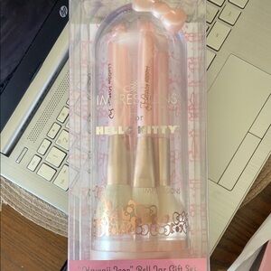 Hello Kitty Impressions Makeup Set - Pink and Gold